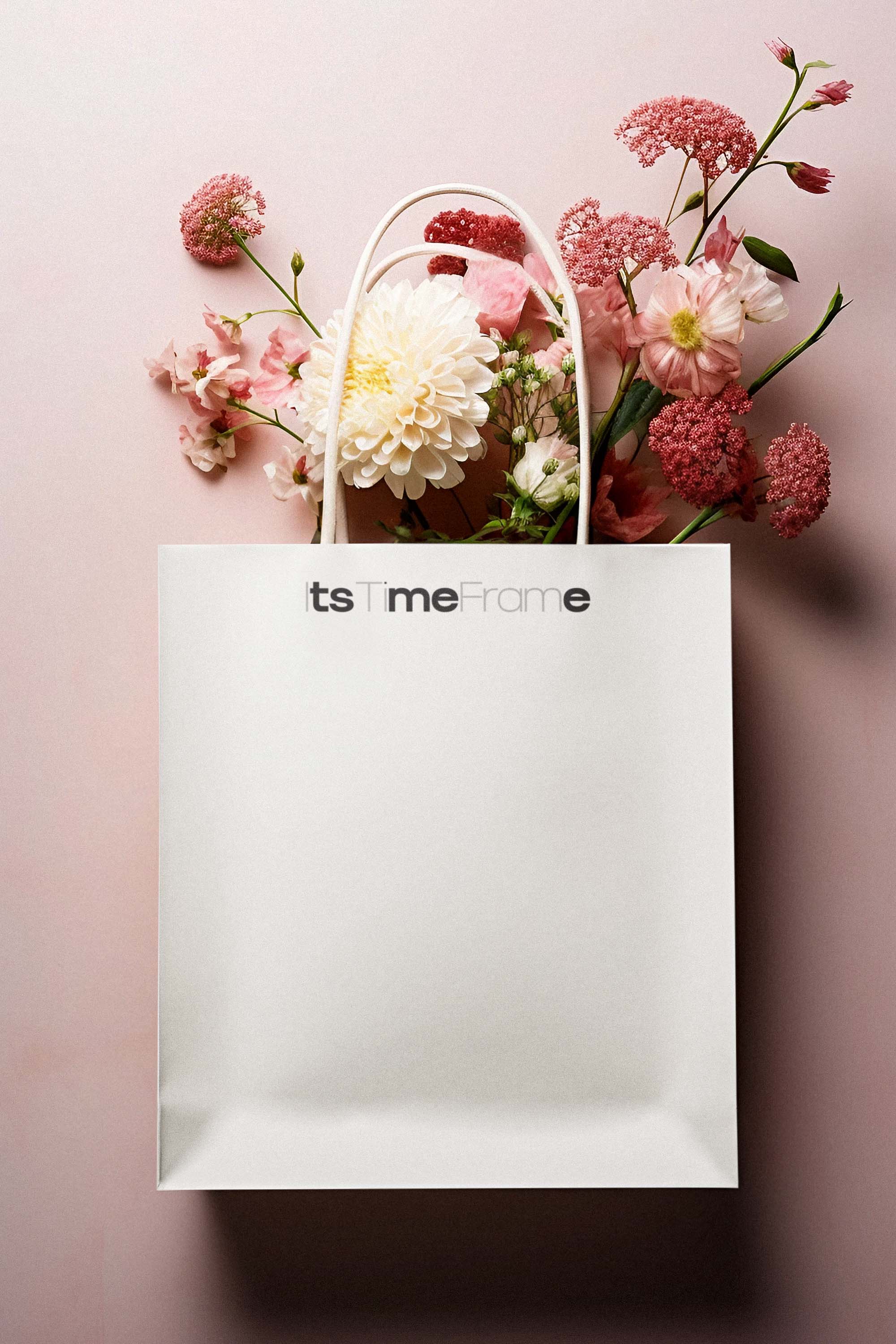 gift-bag-mockup-featuring-ai-generated-flowers-m37804_1_copie.jpg