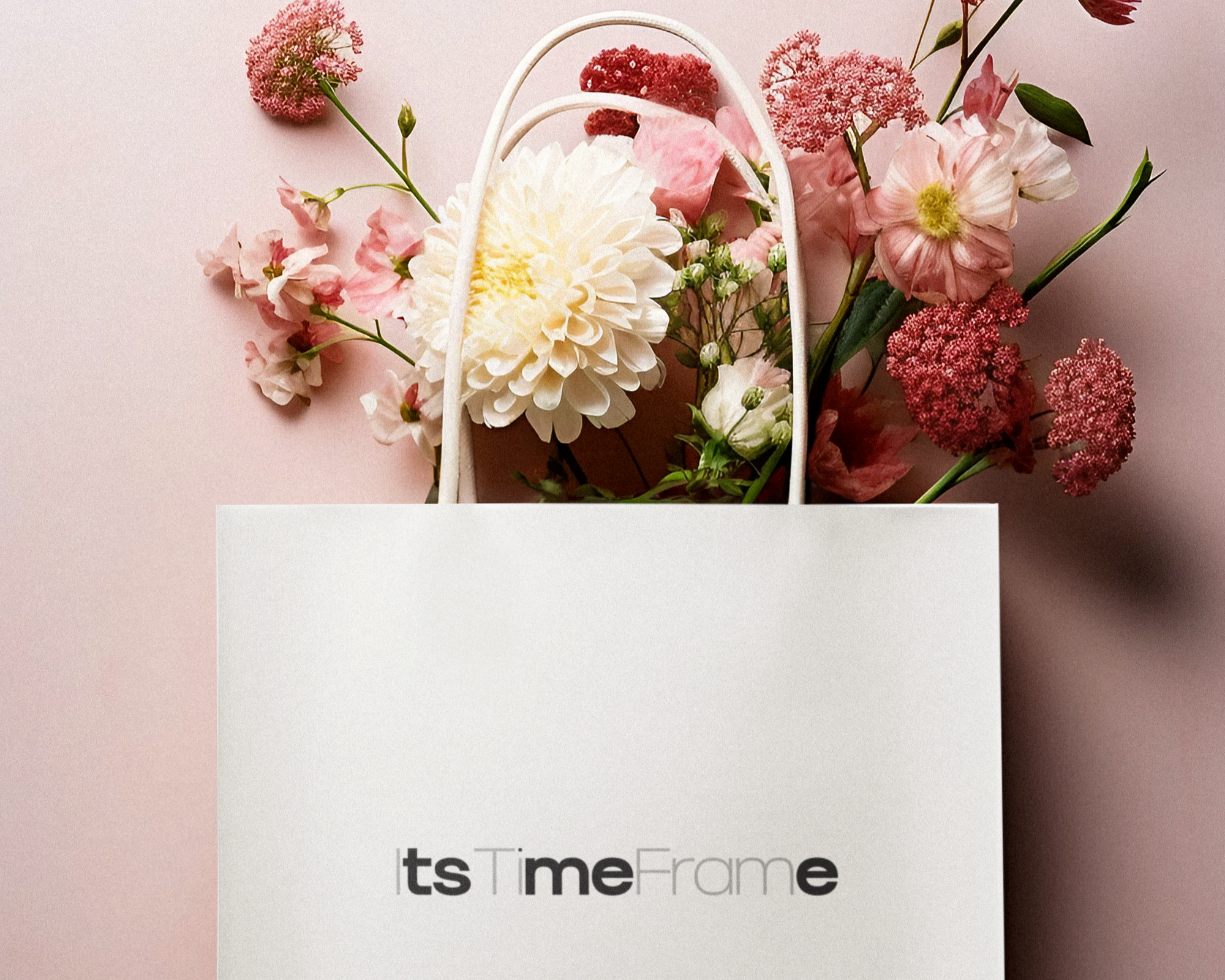 gift-bag-mockup-featuring-ai-generated-flowers-m37804_2_9ba1c927-ab32-4098-91e6-8b1c3778a4ea.png